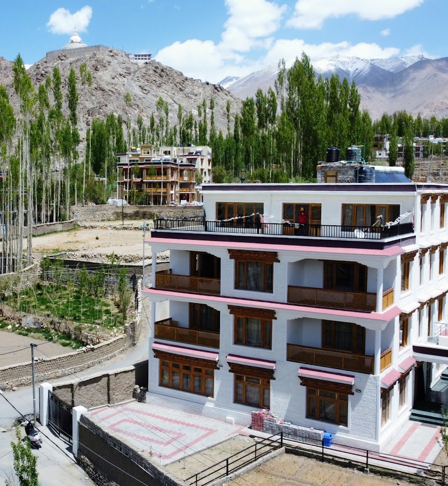 Himalayan Eco Inn exterior